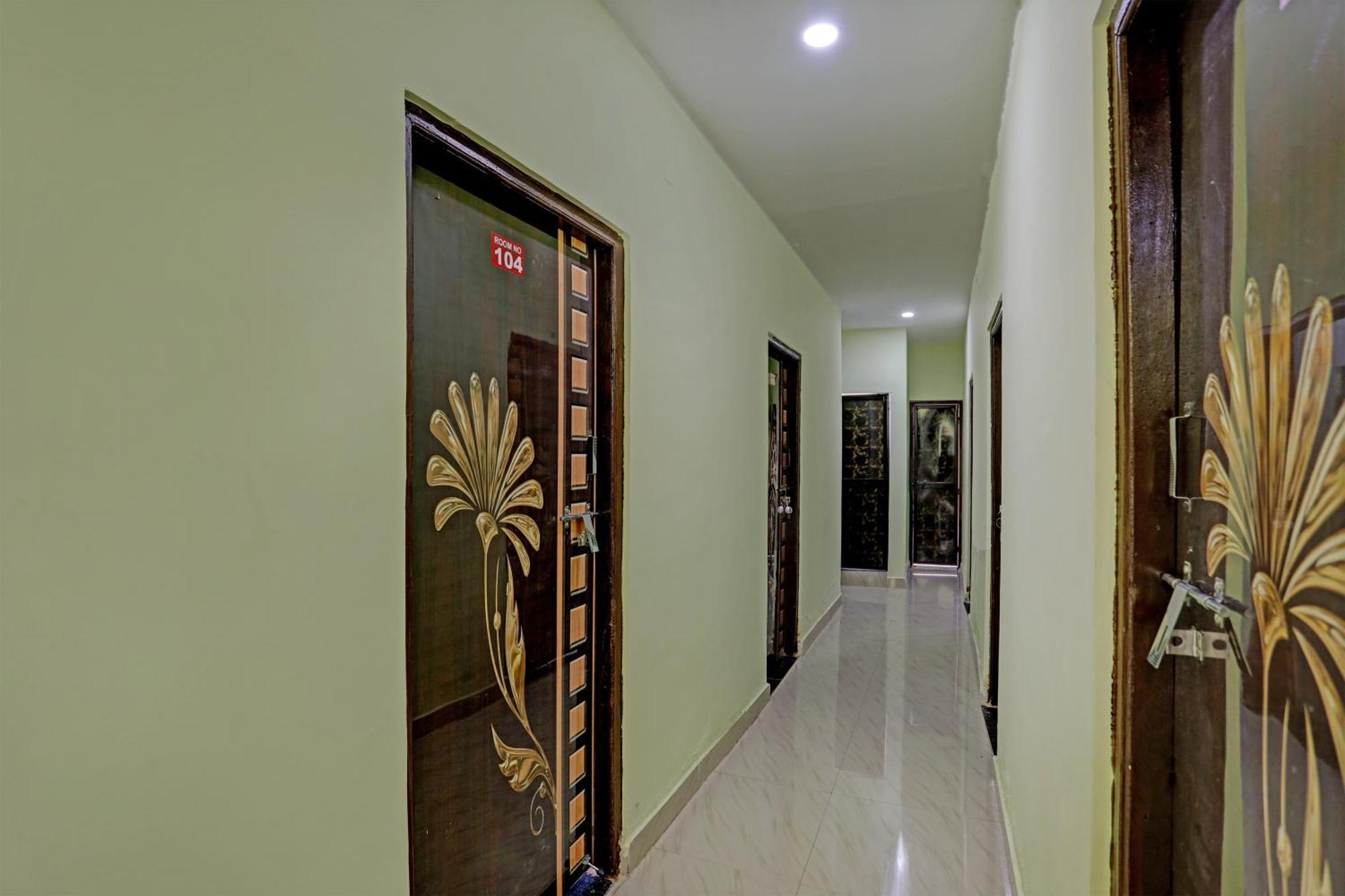 Spot On Hotel Leo Star Chandrapur Экстерьер фото