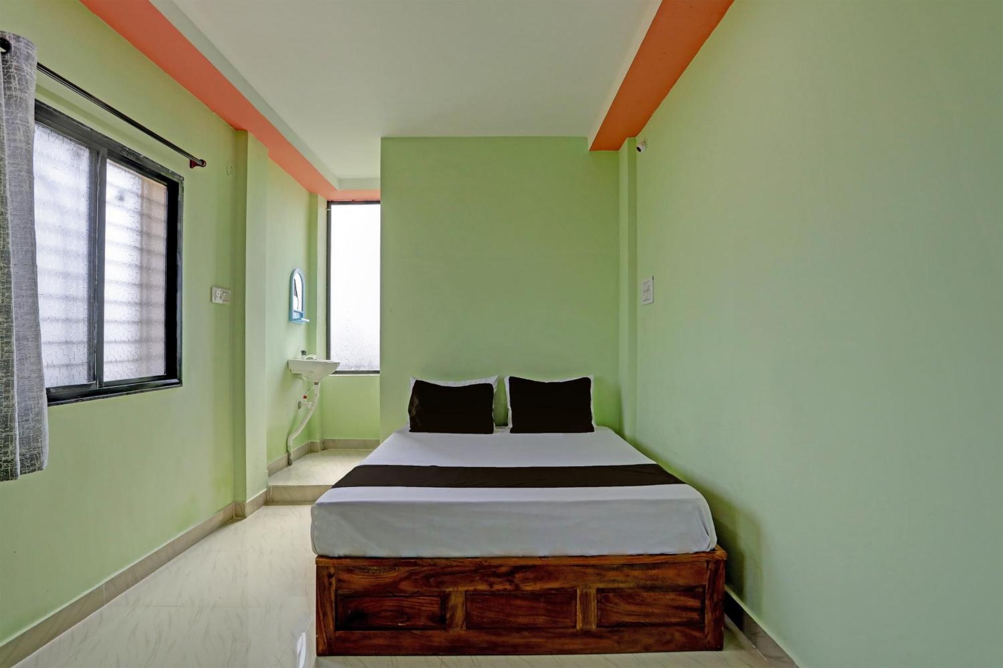 Spot On Hotel Leo Star Chandrapur Экстерьер фото