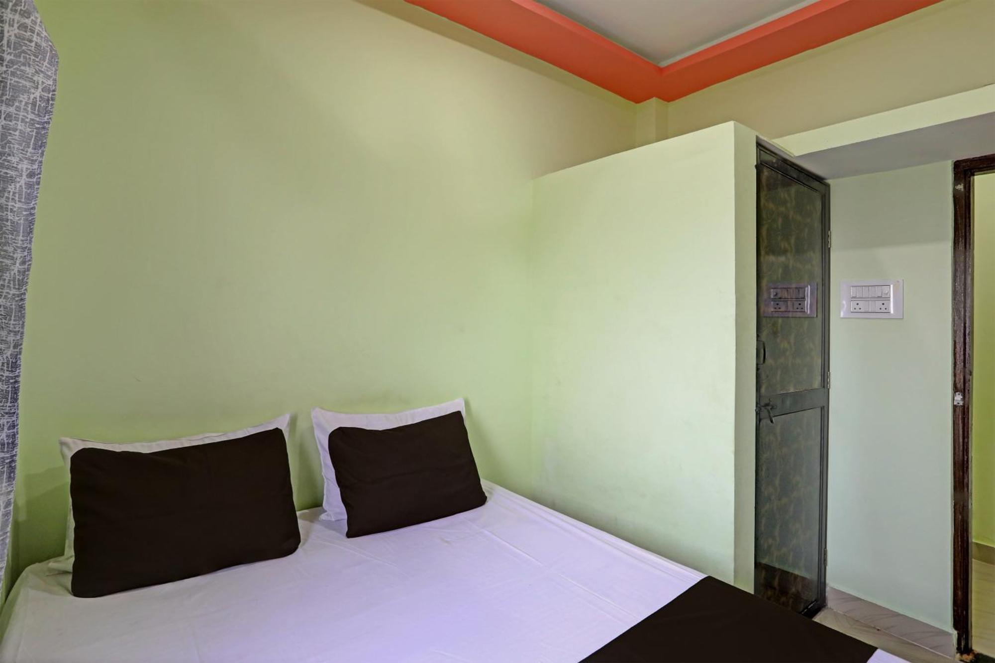 Spot On Hotel Leo Star Chandrapur Экстерьер фото
